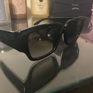 Alexander McQueen sunglasses women